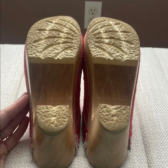 No. 6 coral pony hair Clogs - Picture 4 of 5